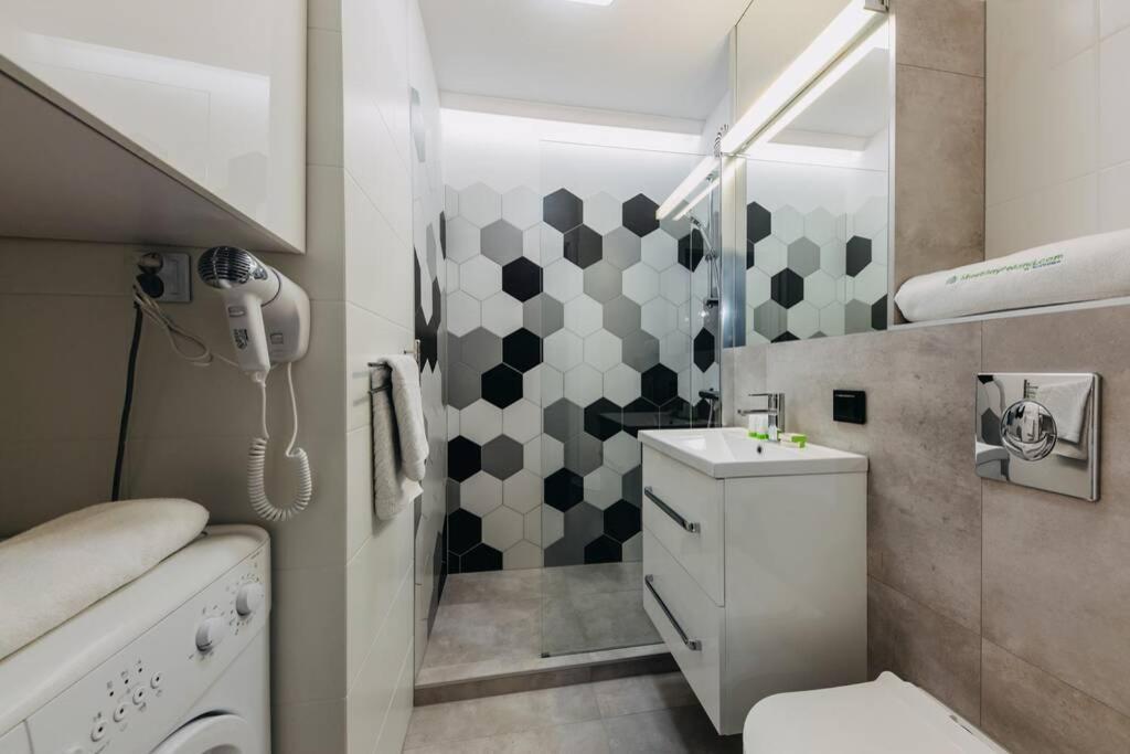 4Eco Apart Charm Grzybowska City Center Warschau Exterior foto